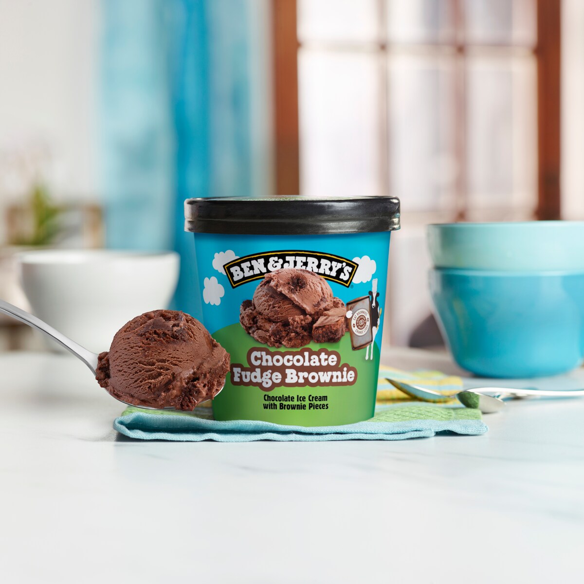Chocolate Fudge Brownie Jaatelo - Pint 3 / 4